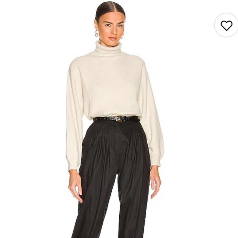 L’academie Cashew Pullover In Ivory